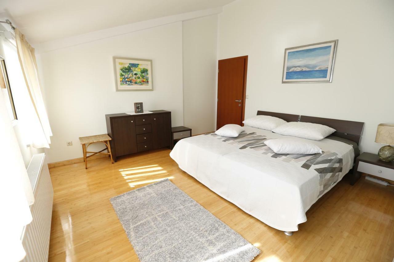 Apartment Bojan With Terrace And Sea View Baška Exterior foto