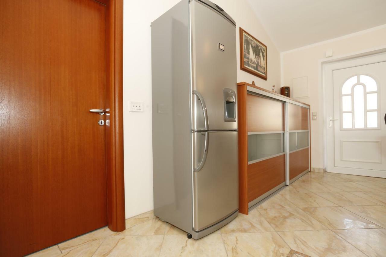 Apartment Bojan With Terrace And Sea View Baška Exterior foto